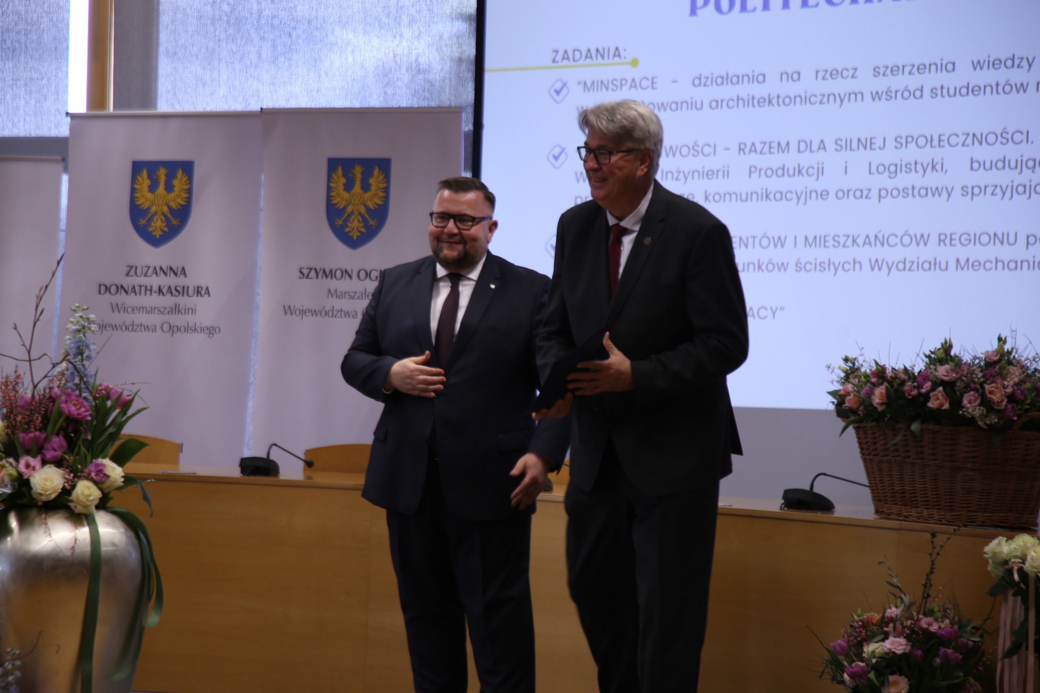 658585932 1561672755966008 591038732857102858 n